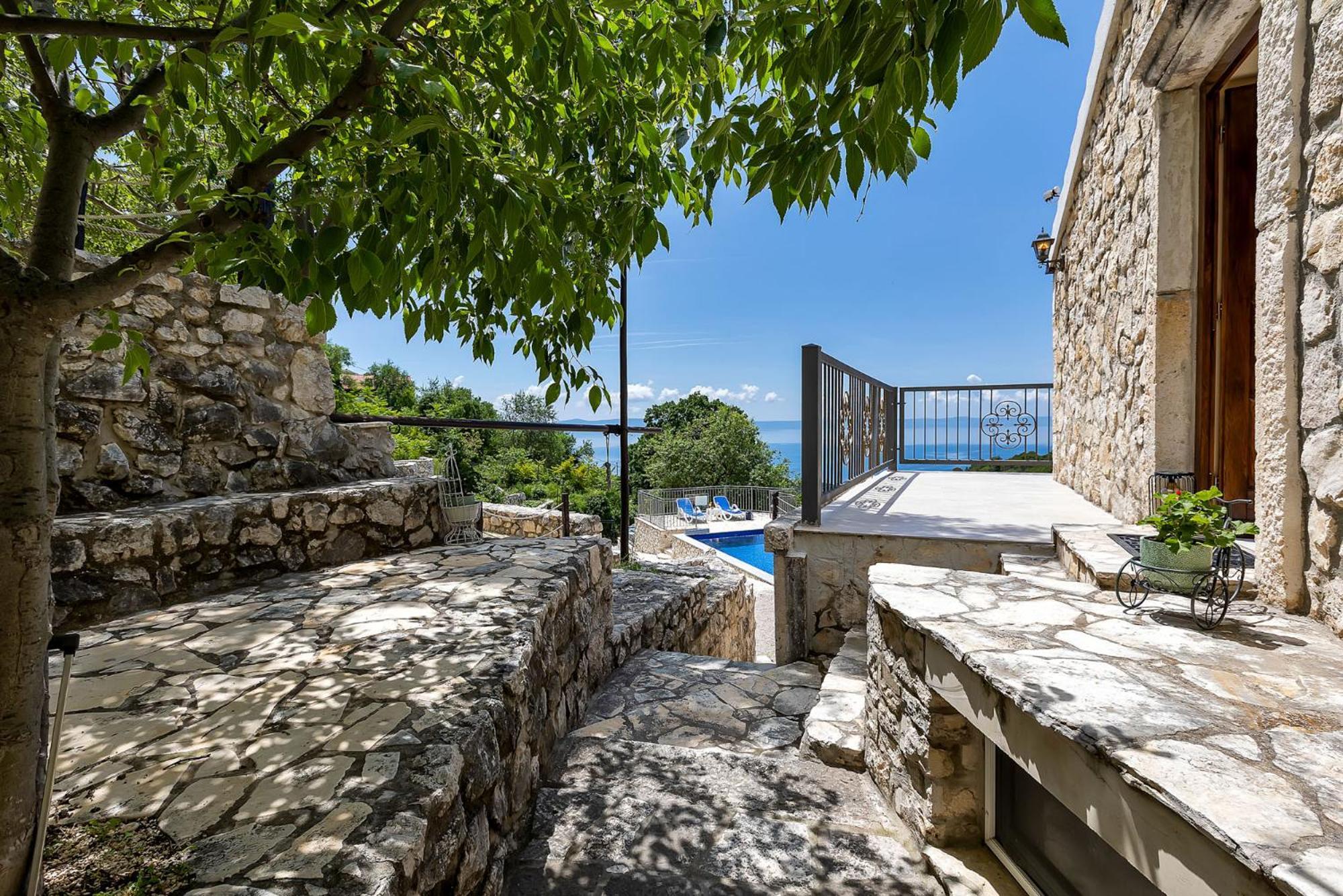 Stonehouse Villa