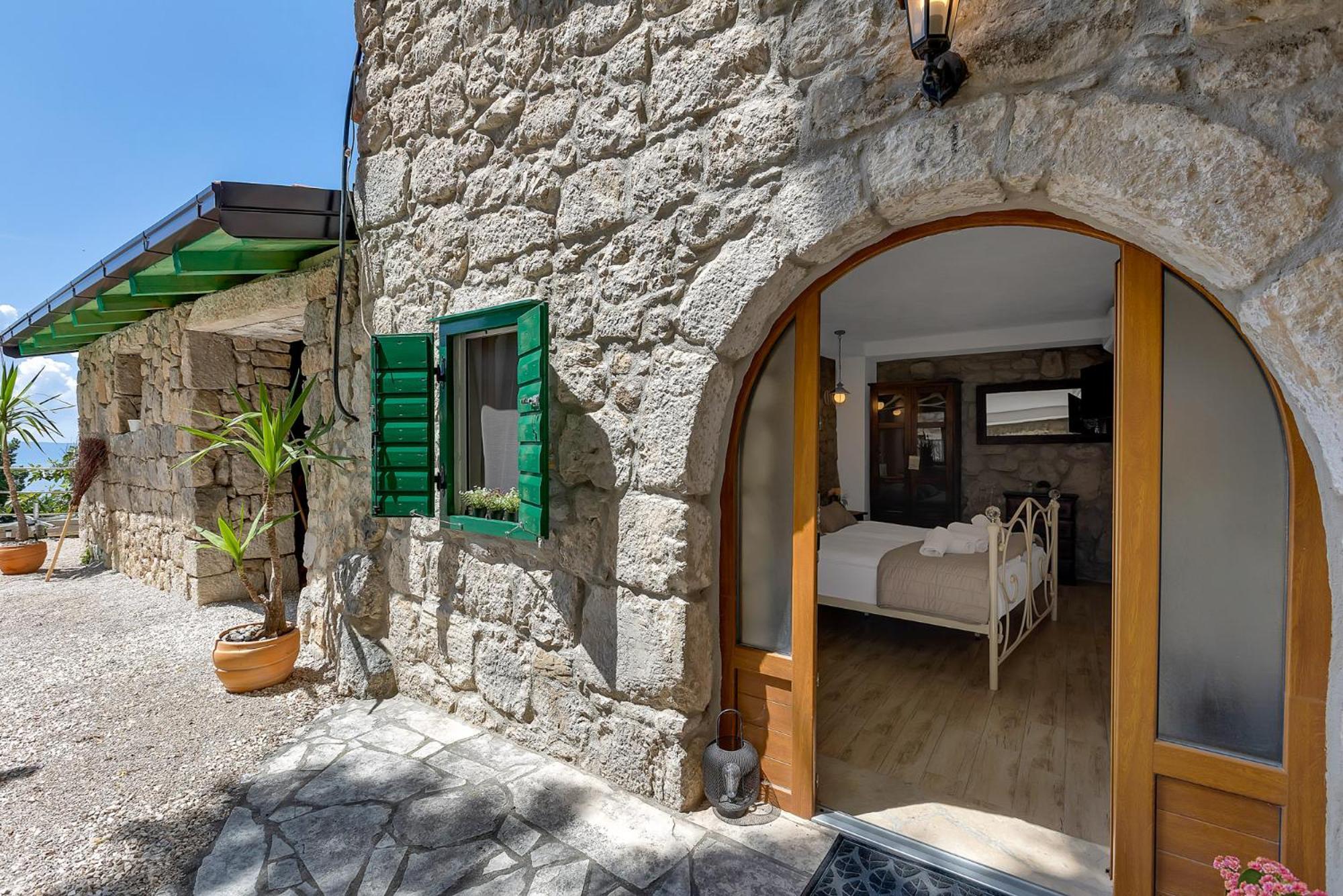 Stonehouse Makarska